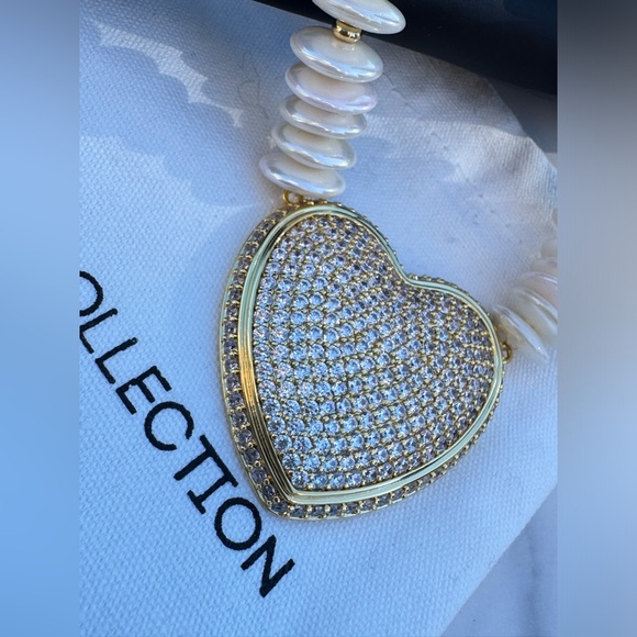KOKO Collection Pearl and GP Gold and Pave’ Heart Necklace Valentines Gift - Picture 2 of 7